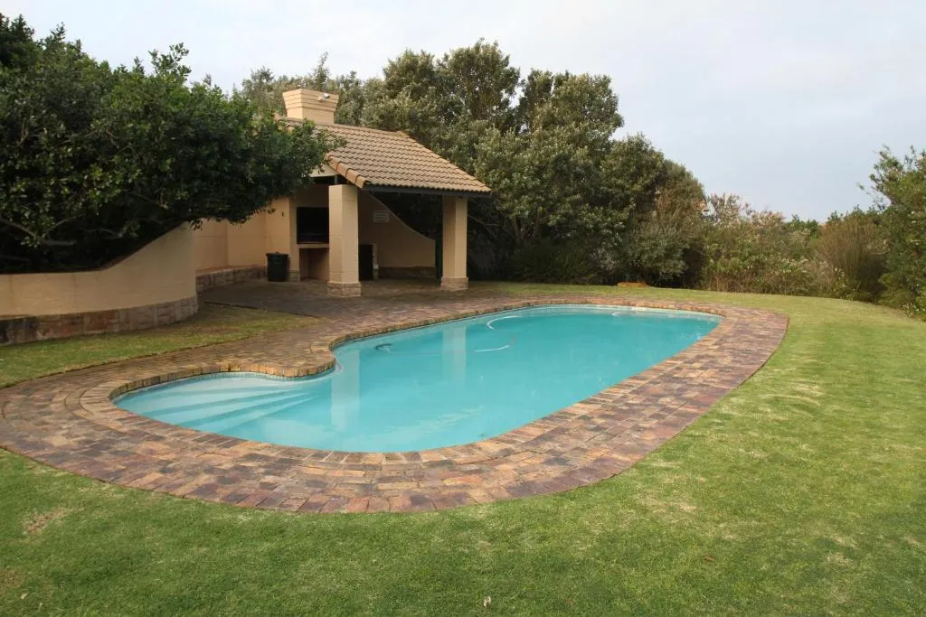 Haus im Golf Estate Mossel Bay - Image 4